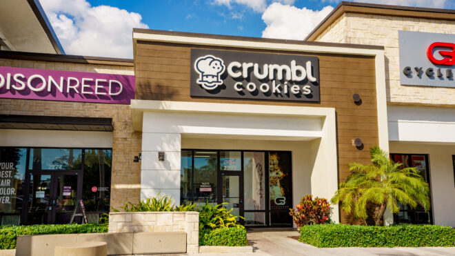 crumbl cookies