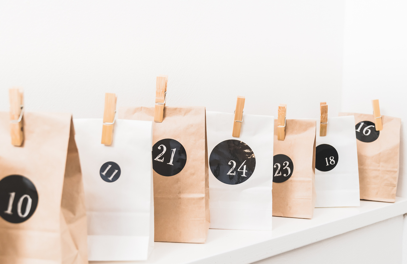 DIY advent calendar with paper bags